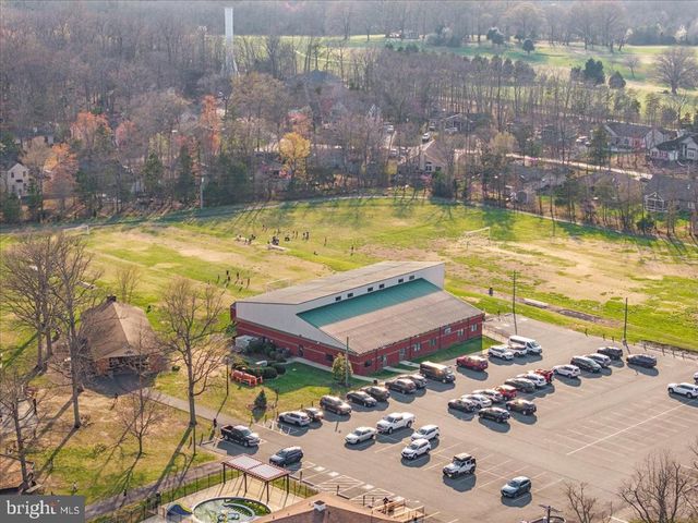 904 LAKEVIEW PKWY, Locust Grove, VA 22508
