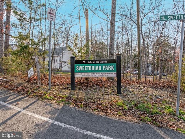 904 LAKEVIEW PKWY, Locust Grove, VA 22508