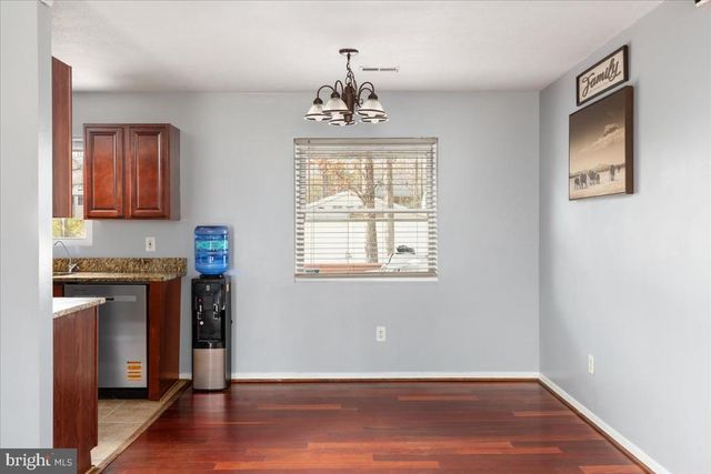 904 LAKEVIEW PKWY, Locust Grove, VA 22508