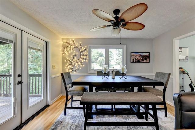 6224 Ivy Springs Drive, Flowery Branch, GA 30542