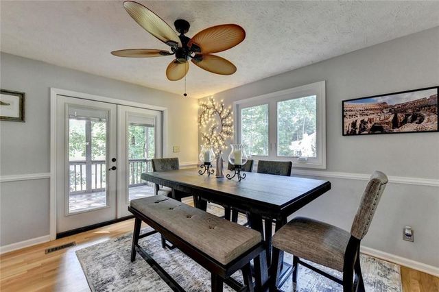 6224 Ivy Springs Drive, Flowery Branch, GA 30542