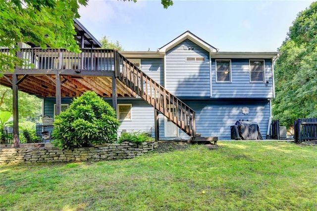 6224 Ivy Springs Drive, Flowery Branch, GA 30542