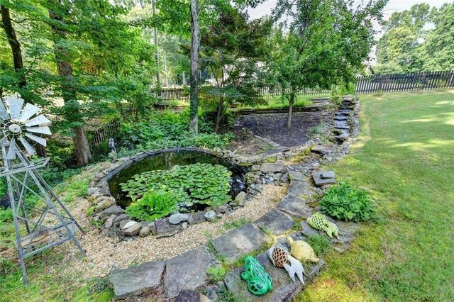 6224 Ivy Springs Drive, Flowery Branch, GA 30542