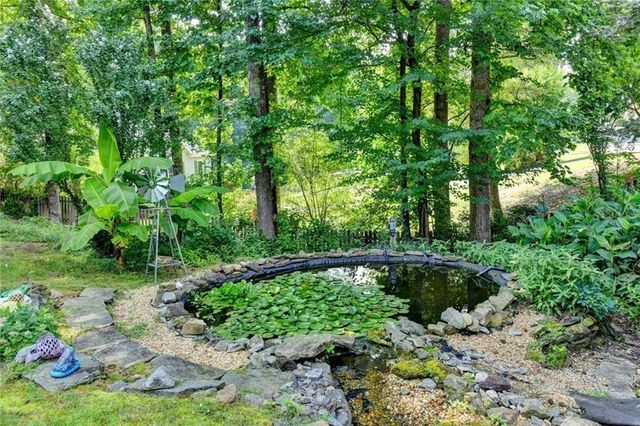 6224 Ivy Springs Drive, Flowery Branch, GA 30542
