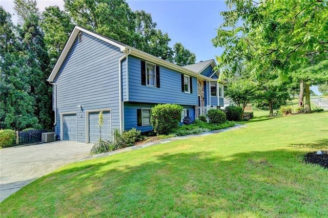 6224 Ivy Springs Drive, Flowery Branch, GA 30542