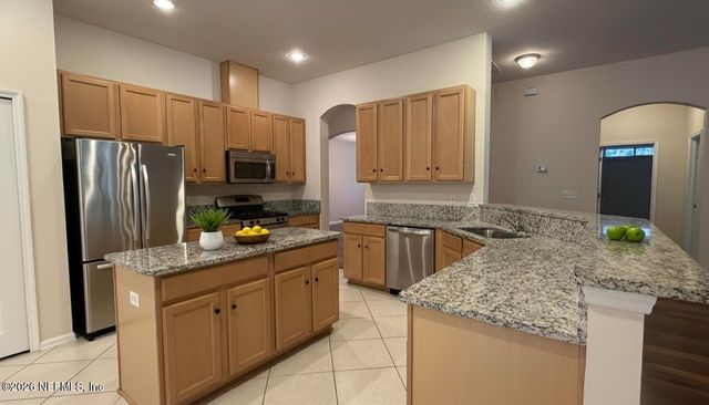 5868 BRUSH HOLLOW Road, Jacksonville, FL 32258