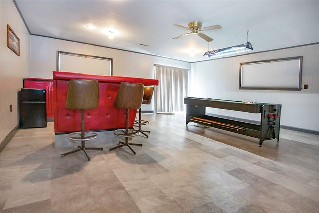 426 Round Mountain Lane, London, AR 72847