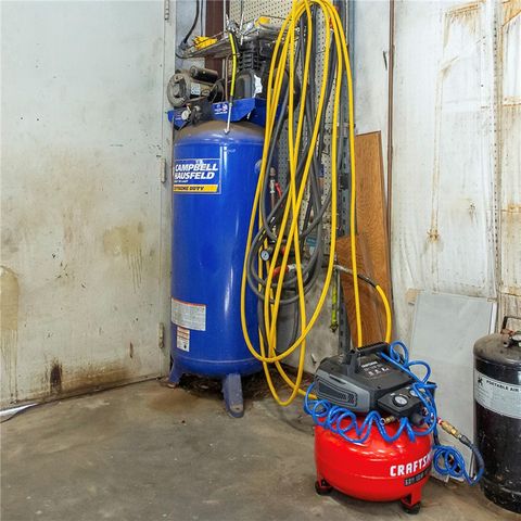 426 Round Mountain Lane, London, AR 72847