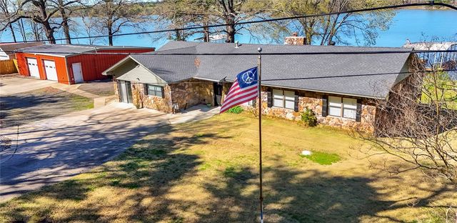 426 Round Mountain Lane, London, AR 72847