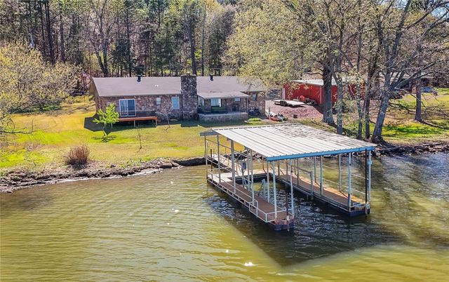 426 Round Mountain Lane, London, AR 72847