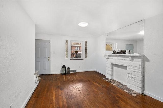 239 Renova St, Hazelwood, PA 15207