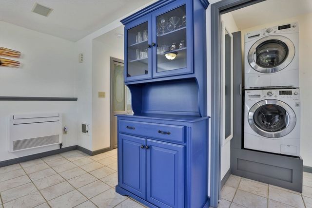 105 Conleys Grove Road, Derry, NH 03038