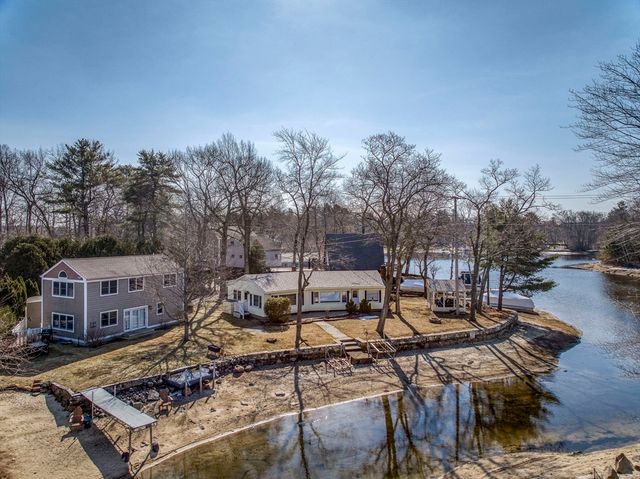 105 Conleys Grove Road, Derry, NH 03038