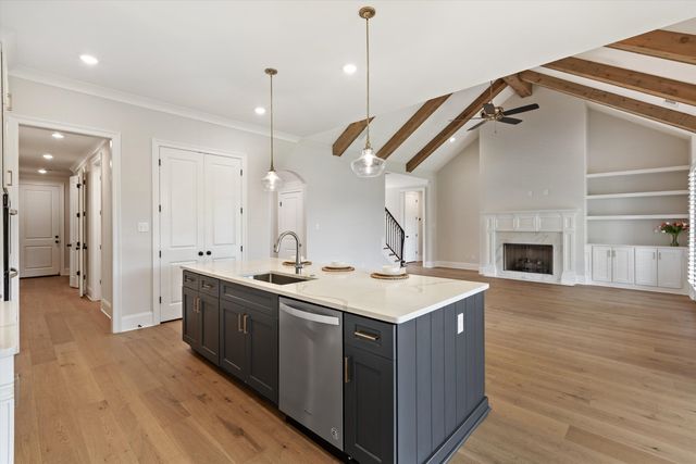 1350 BELFAIR DR, Collierville, TN 38017
