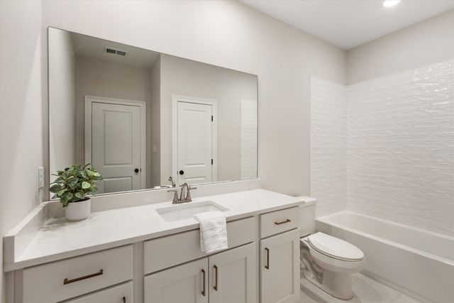 1350 BELFAIR DR, Collierville, TN 38017