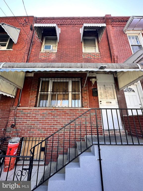 2005 S 9TH ST, Philadelphia, PA 19148