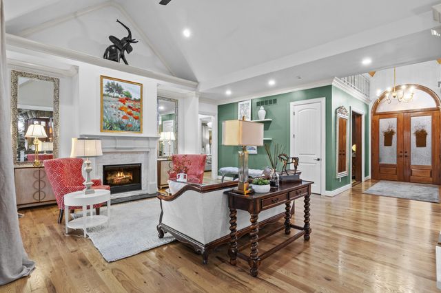 236 E Cambridge Lane, Nicholasville, KY 40356