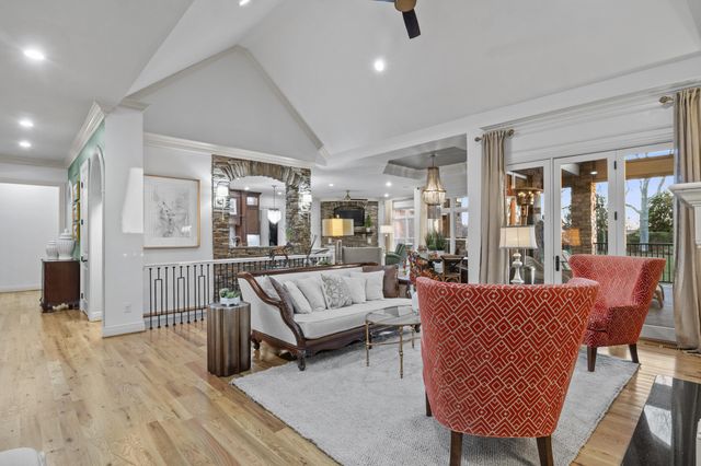 236 E Cambridge Lane, Nicholasville, KY 40356