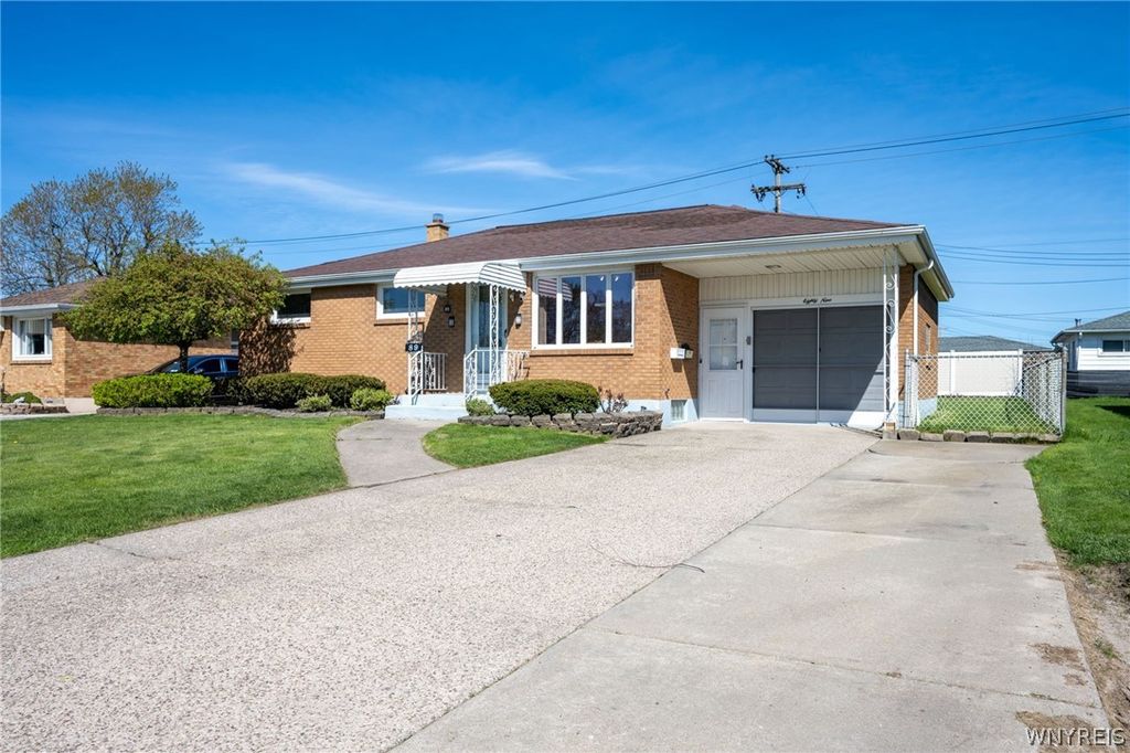 89 Homeworth Parkway, Cheektowaga, NY 14225