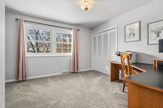 1112 Woodview Drive, Portage City, MI 49024