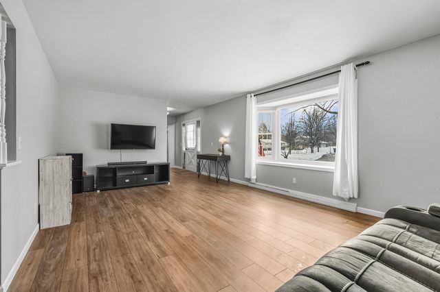 1112 Woodview Drive, Portage City, MI 49024