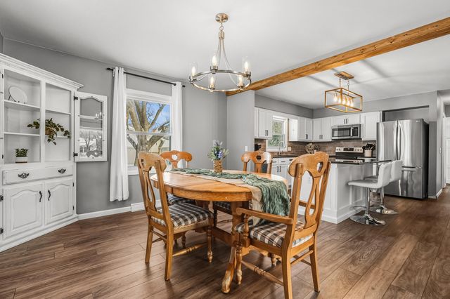 1112 Woodview Drive, Portage City, MI 49024