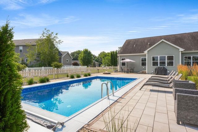 307 Erin Court, Cottage Grove, WI 53527