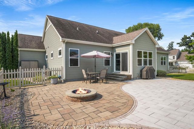 307 Erin Court, Cottage Grove, WI 53527