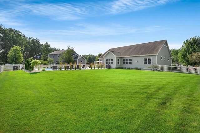 307 Erin Court, Cottage Grove, WI 53527