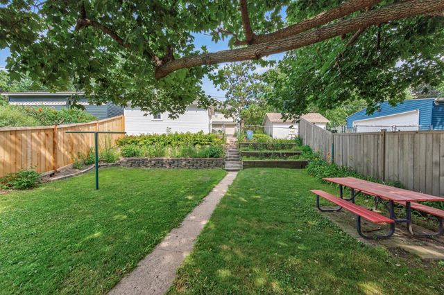 4019 19th Avenue S, Minneapolis, MN 55407