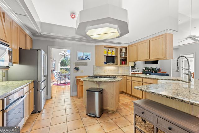 593 Cross Creek Drive, Toccoa, GA 30577