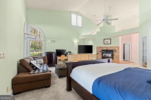 593 Cross Creek Drive, Toccoa, GA 30577