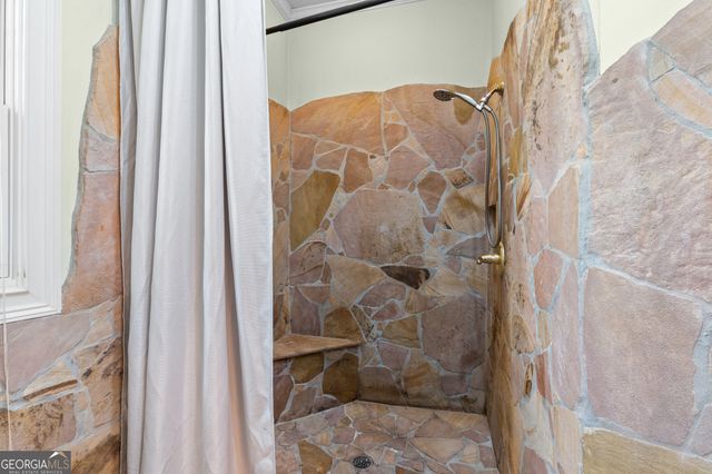 593 Cross Creek Drive, Toccoa, GA 30577