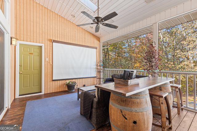 593 Cross Creek Drive, Toccoa, GA 30577