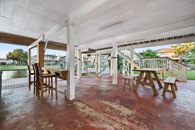 21814 Lampasas Drive, Galveston, TX 77554