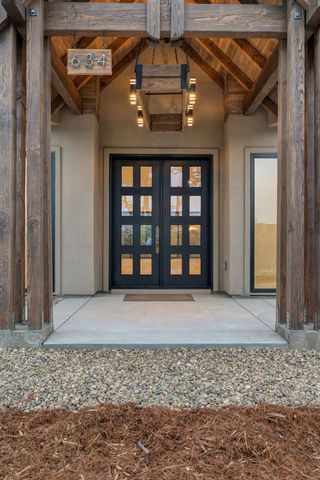 634 Lakeridge Dr, Auburn, CA 95603