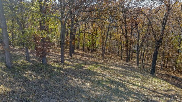 12110 S 14th Court, Jenks, OK 74037