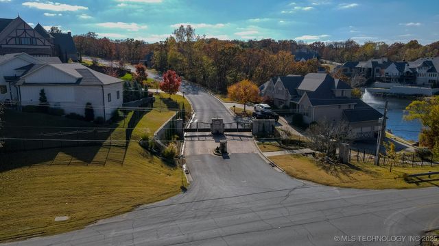 12110 S 14th Court, Jenks, OK 74037