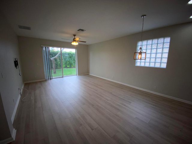 1215 Rosegate Boulevard, Riviera Beach, FL 33404