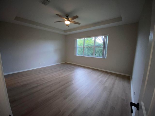 1215 Rosegate Boulevard, Riviera Beach, FL 33404