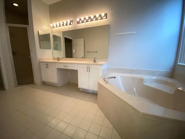 1215 Rosegate Boulevard, Riviera Beach, FL 33404