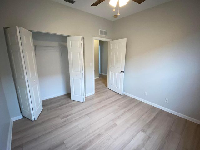 1215 Rosegate Boulevard, Riviera Beach, FL 33404
