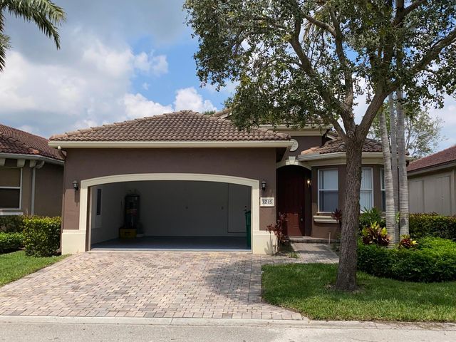 1215 Rosegate Boulevard, Riviera Beach, FL 33404