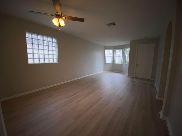 1215 Rosegate Boulevard, Riviera Beach, FL 33404