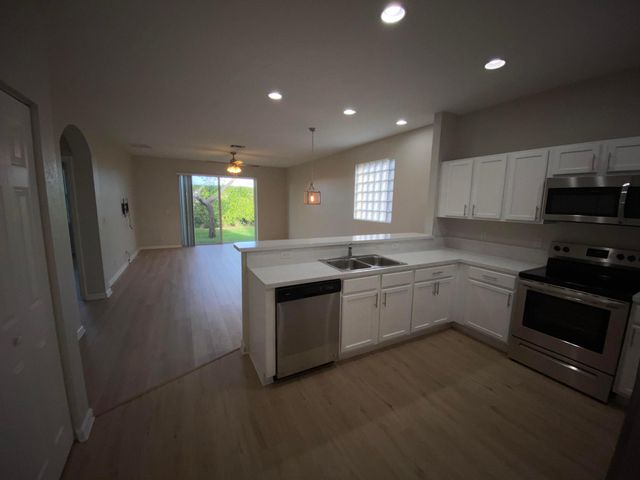 1215 Rosegate Boulevard, Riviera Beach, FL 33404