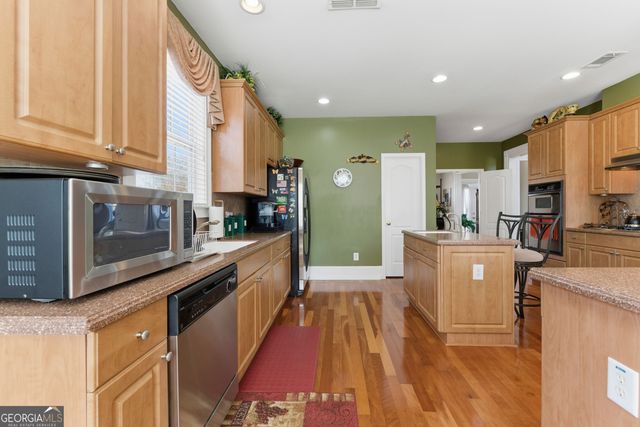 1528 Rolling Meadows Drive, Mcdonough, GA 30253