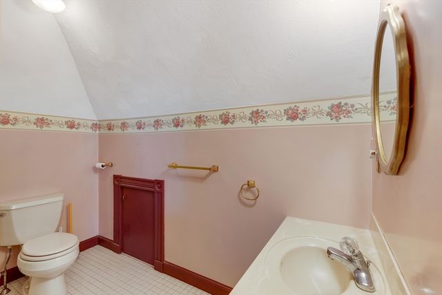 38 Fifth St, Medford, MA 02155