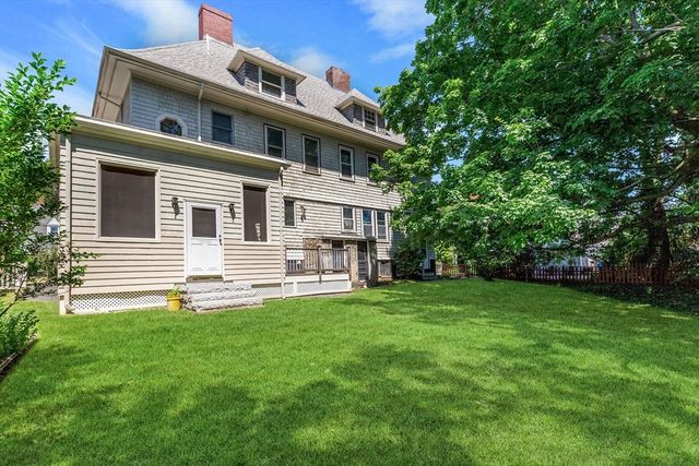 38 Fifth St, Medford, MA 02155