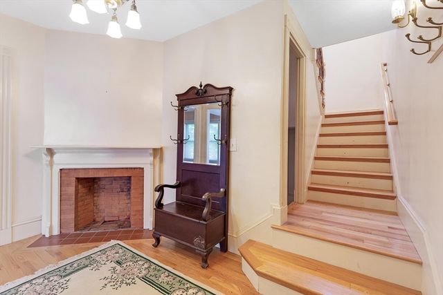 38 Fifth St, Medford, MA 02155
