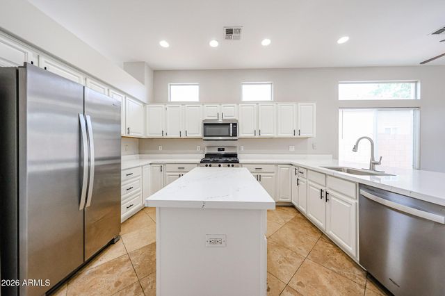 17643 N 17TH Street, Phoenix, AZ 85022